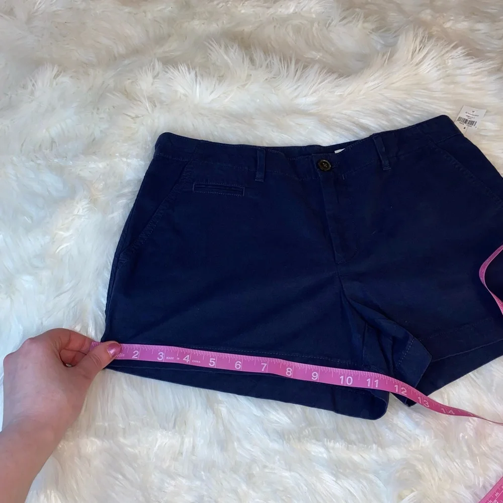GAP new with tags size 2 R dark blue shorts